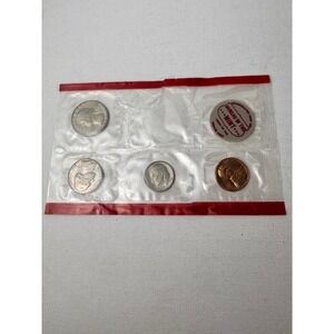 US Mint Uncirculated Coin Set 1968 D - Denver - Half Dollar Removed
